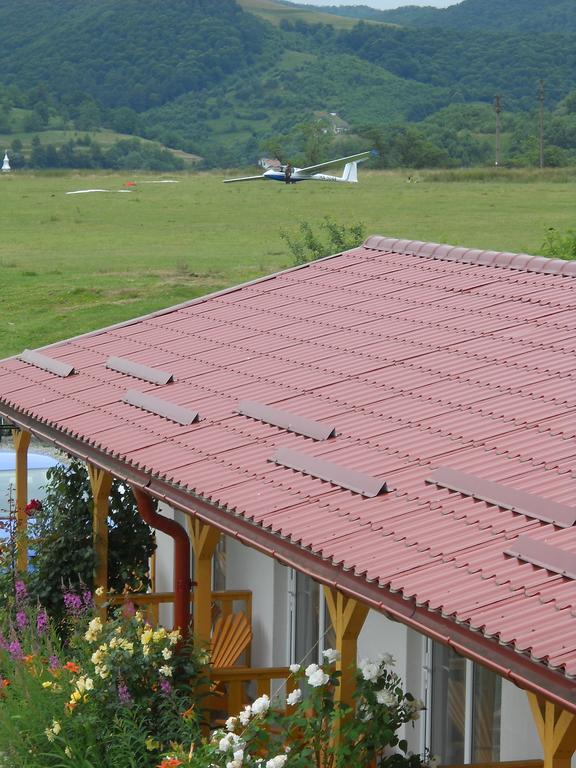 Pensiunea Poezii Alese Valea Drăganului Екстериор снимка